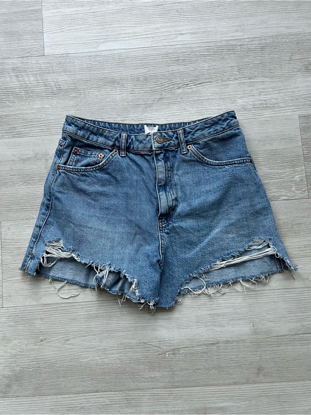 Topshop Moto Women’s Size 8 Blue Denim Distressed Cutoff Shorts High Rise